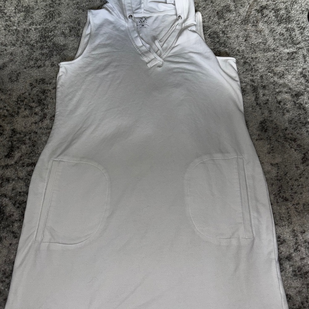 New York & Company White Sleeveless Hoodie Dress Size: Medium